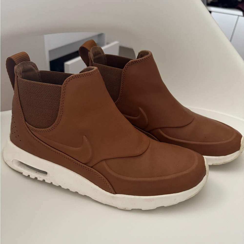 Nike air max thea mid